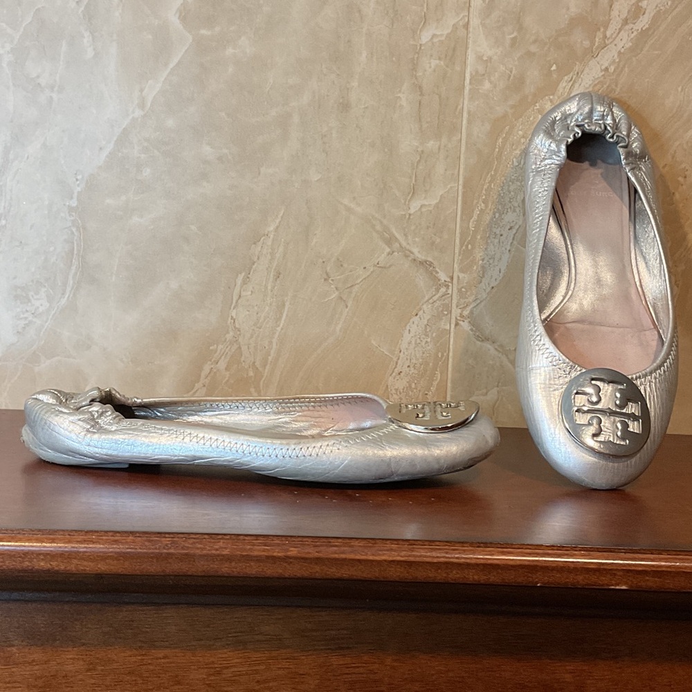 Tory Burch Metallic Silver Loafers, Size 7.5